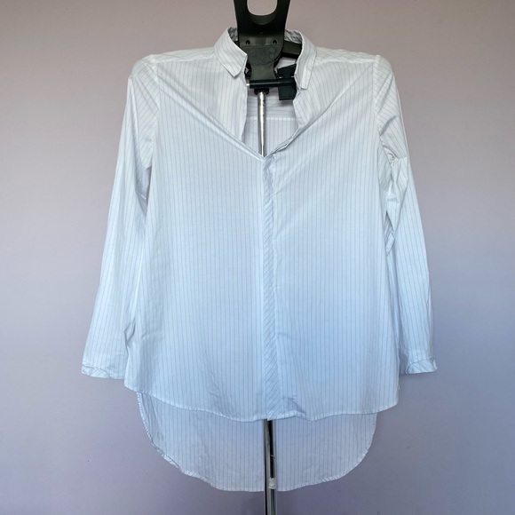 Zara  Basics | Striped blouse with cuff detail - Picture 1 of 4